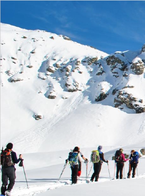 CORSO BASE DI ESCURSIONISMO IN AMBIENTE INNEVATO - EAI1 2025